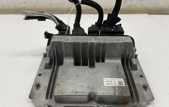 BMW 1 F20 F21 Engine control unit/module 8699955
