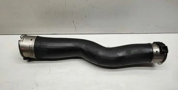 BMW 5 F10 F11 Intercooler hose/pipe