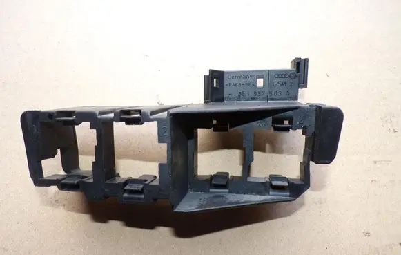 Audi A4 S4 B5 8D Fuse module 8E1937503A