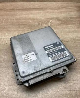 Peugeot 406 Engine control unit/module ECU 9619719480 0261200673