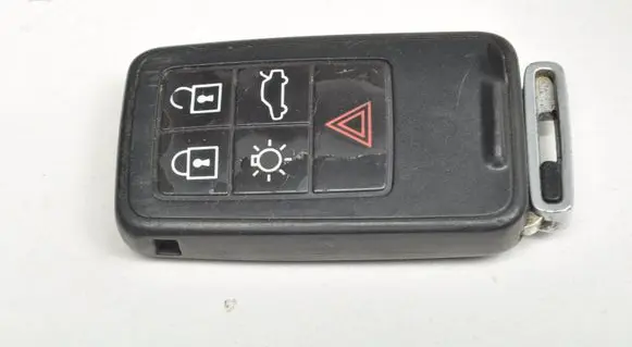 Volvo V70 Ignition key/card 8676873