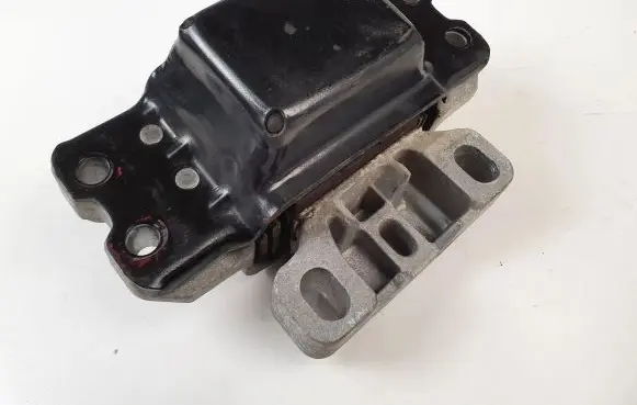 Volkswagen Jetta V Engine mount bracket 1K0199555