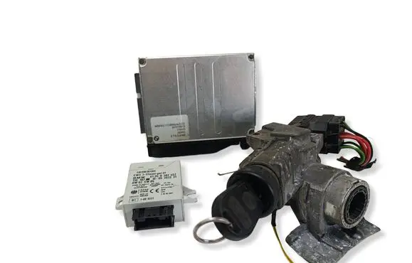 BMW 5 E39 Engine ECU kit and lock set 1429861 5WK90322 8382452