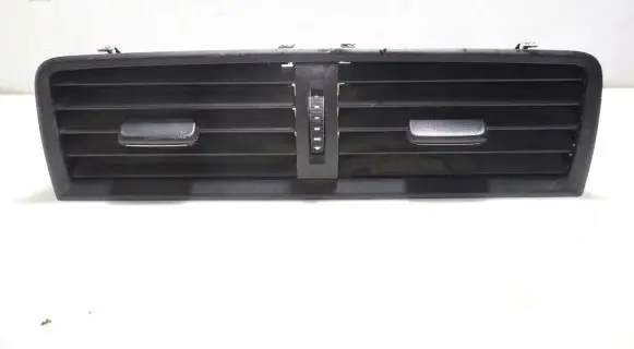 Skoda Fabia Mk3 (NJ) Dashboard air vent grill cover trim 