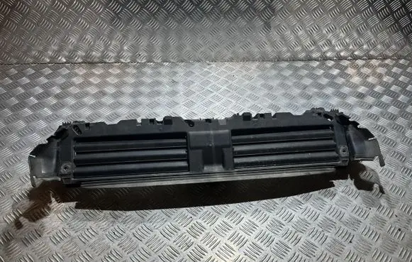 Audi A4 S4 B9 Radiator trim 8W0122321