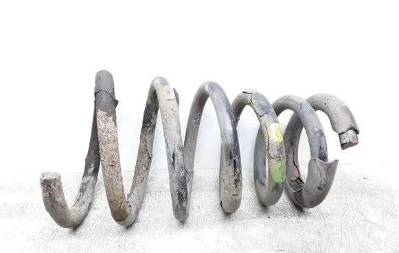 Volvo XC90 Rear coil spring
