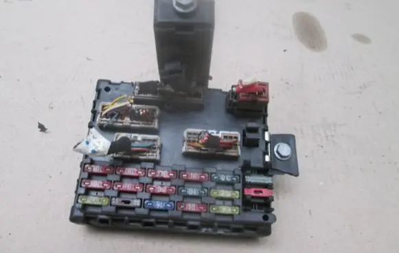 Fiat Punto (176) Fuse box set