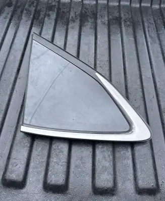 Hyundai Tucson TL Rear side window 87810D3100 43R000392 87810D3110