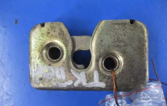 Ford Fiesta Tailgate/trunk/boot lock/catch/latch A43102-AF