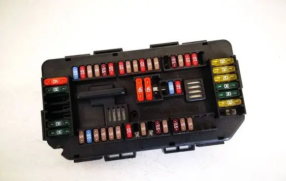 BMW 3 F30 F35 F31 Fuse box set 922487904 19098.000.001