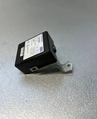 Toyota Corolla Verso AR10 Door control unit/module ---
