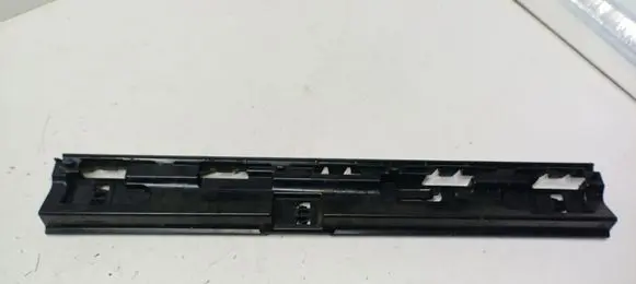 BMW X1 F48 F49 Sill supporting ledge 7332332