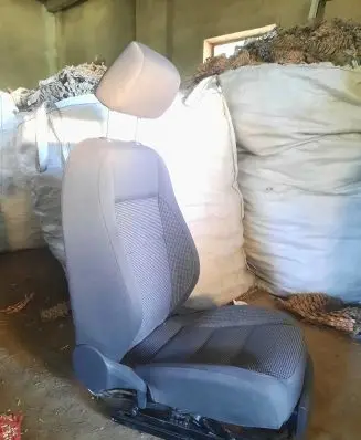 Volkswagen Touran I Front driver seat 