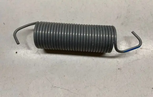 Toyota Camry VIII XV70 Tailgate/trunk/boot tension spring 6577633011