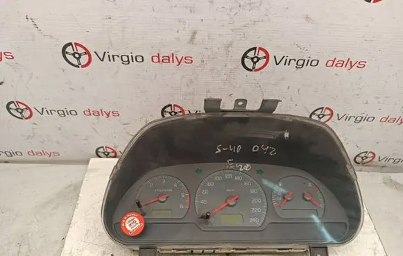 Speedometer (instrument cluster)