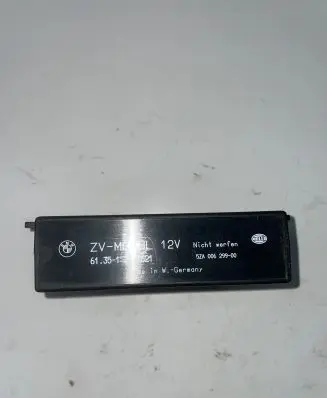 BMW 5 E39 Door central lock control unit/module 61351387621 351387621 1387621