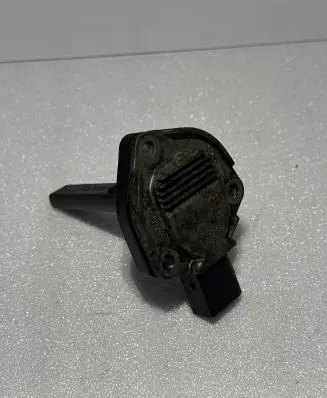 BMW 3 E92 E93 Oil level sensor 7508003 6PR00785802