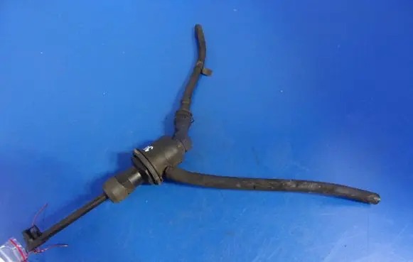 Renault Megane II Clutch master cylinder