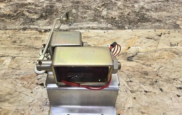 Bentley T2 Tailgate opening switch 