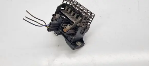 Volkswagen Golf II Glow plug pre-heat relay