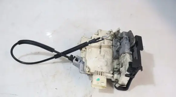 Seat Leon (1P) Front door lock