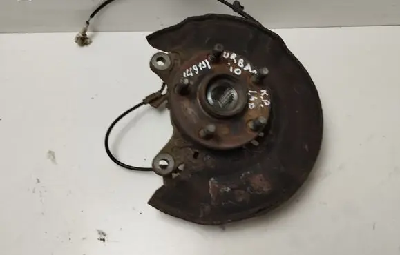Toyota Urban Cruiser (XP110) Front wheel hub