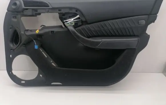 Mercedes-Benz S W220 Front door card panel trim A2207204070