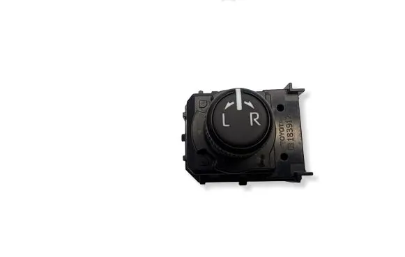 Toyota Yaris XP210 Wing mirror switch 183912 9142 TH05