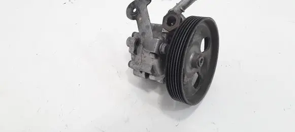 Citroen C5 Power steering pump 9637000880