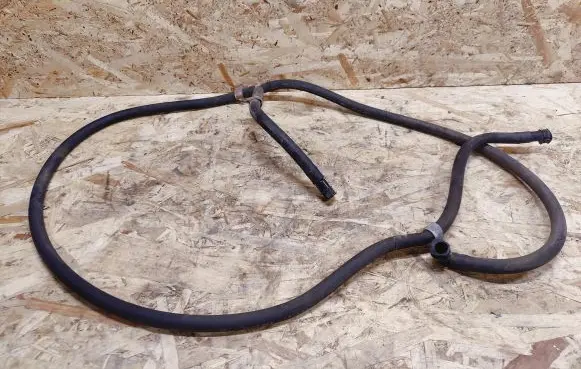 Maserati Quattroporte Headlight washer hose/pipe N67063