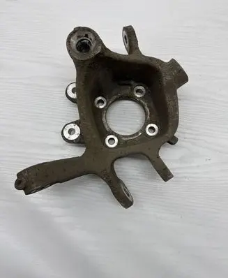 BMW 5 F10 F11 Rear wheel hub spindle/knuckle 6793769