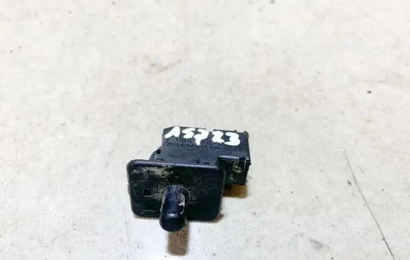 Mercedes-Benz E W210 Front door sensor coupe 2028202110 30010101
