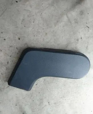 Volkswagen Touran I Seat trim 1T0883855