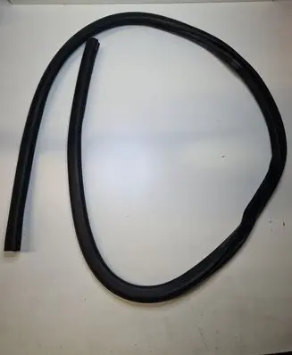 Ford Mustang VI Front door rubber seal