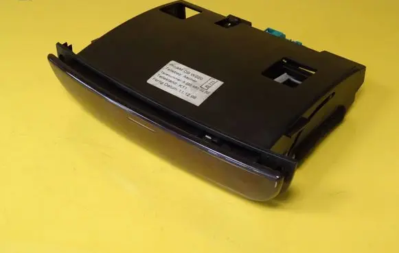 Mercedes-Benz E W211 Car ashtray A2206800252