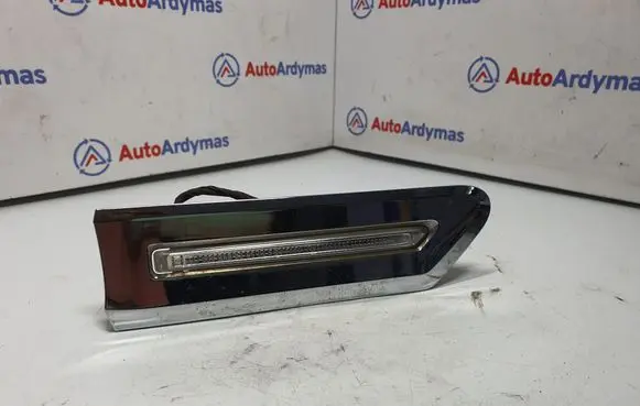 BMW 7 F01 F02 F03 F04 Front fender indicator light 7203372 63137203372