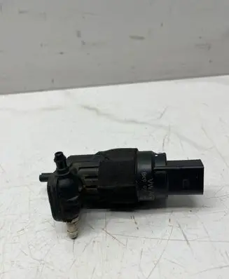 Audi A4 S4 B8 8K Windscreen/windshield washer pump 8K9955647