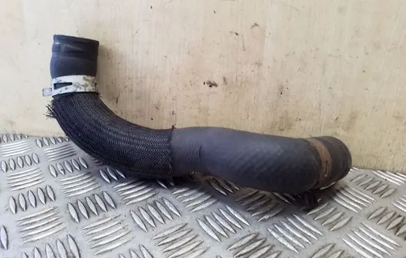 Toyota RAV 4 (XA30) Engine coolant pipe/hose