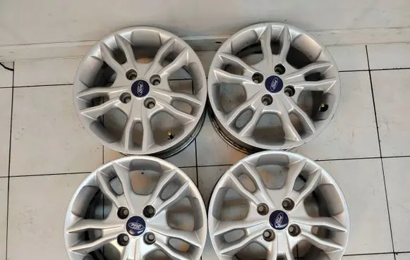Ford Fiesta R15 alloy rim E1BJ1007AA