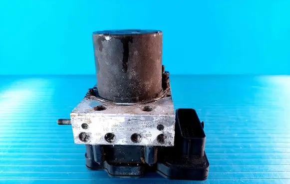 Volkswagen Crafter ABS Pump A9069008401
