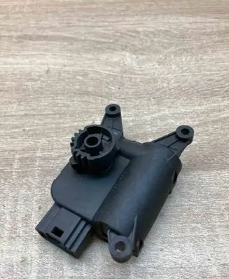 Audi A3 S3 8P Air flap motor/actuator 1K2907511H 0132801371