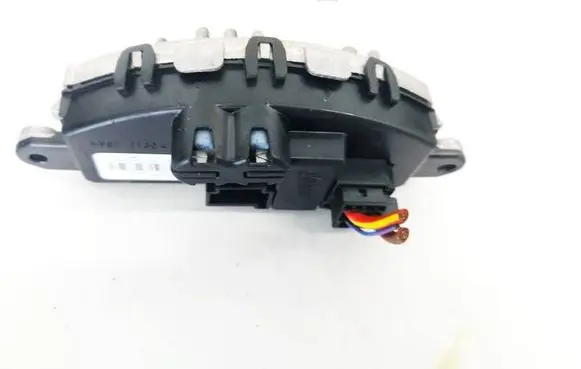 Seat Leon (5F) Heater blower motor/fan resistor 5Q0907521C T33443BA