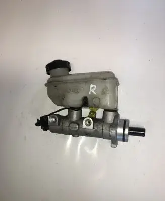 KIA Sorento Master brake cylinder