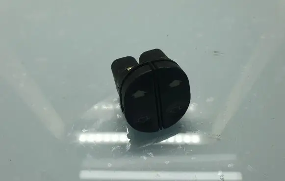 Ford Focus Electric window control switch 14529BC