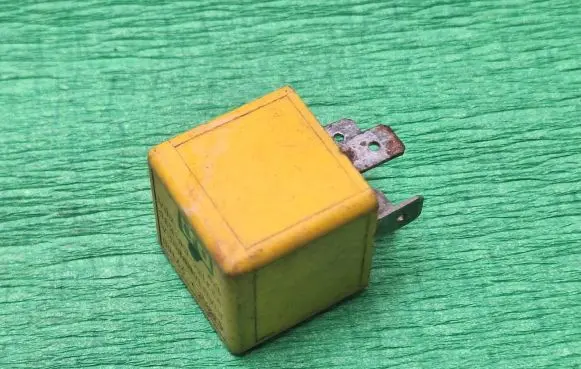 Ford Sierra Other relay 81AG14N089CA 77180 V23134K6X38