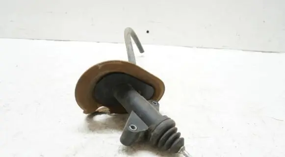 Ford Mondeo Mk III Clutch slave cylinder 1S717A543