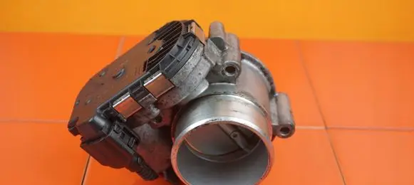 Mercedes-Benz C W204 Throttle body valve A2711410025 271952