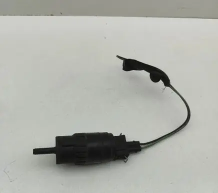 Peugeot Boxer Windscreen/windshield washer pump 1637941580