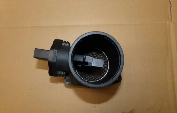 Volkswagen Polo III 6N 6N2 6NF Mass air flow meter 0281002318