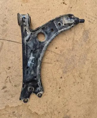 Volkswagen Touran I Front lower control arm/wishbone FY081250